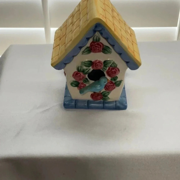BIRDHOUSE Candle - Picture 1 of 5